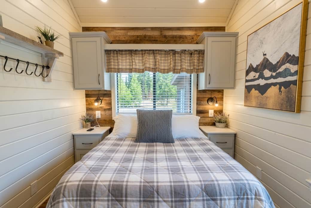 C1 bedroom