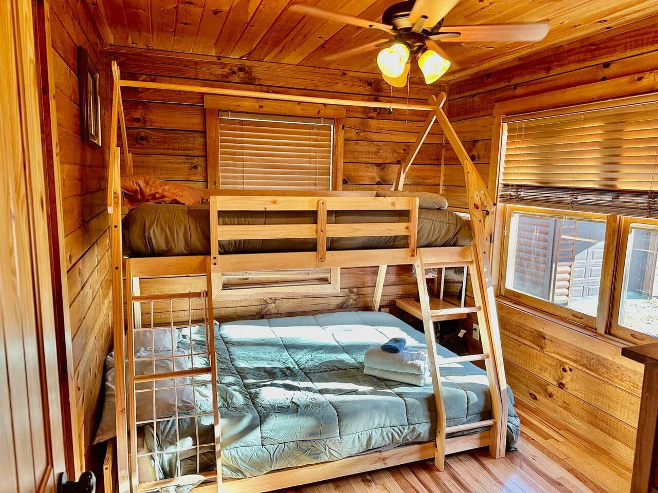 2nd Bedroom, Queen Botton, Twin top (for child less than 95 pounds)