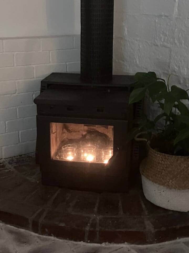 Curl up on the sofa, with a glass of your favourite beverage and enjoy the warmth and magical ambience of a real fire. Curl up on the sofa, with a glass of your favourite beverage and enjoy the warmth and magical ambience of a real fire.