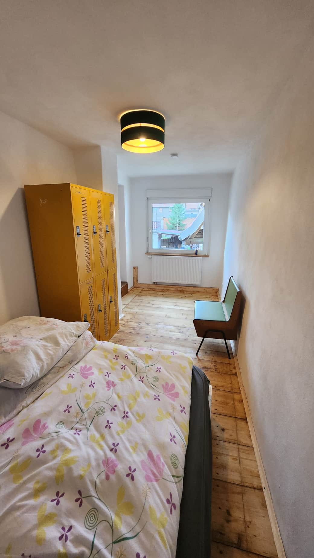 Schlafzimmer 1-2