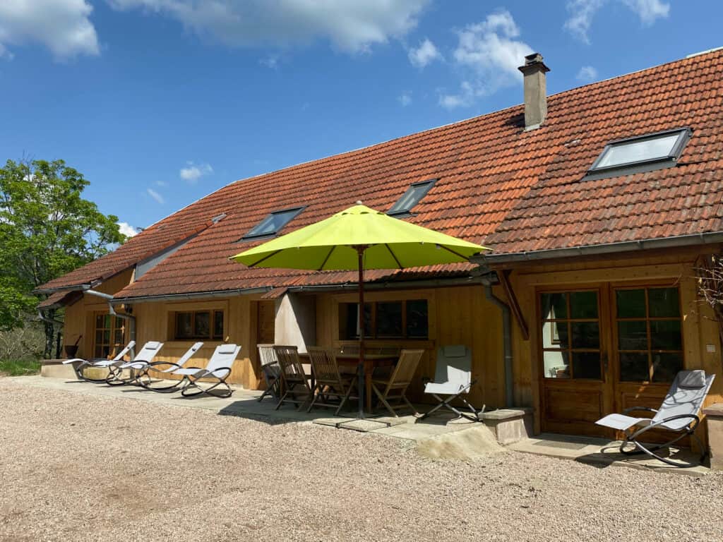 Terrasse und Eingang