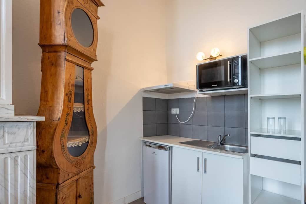 Cuisine équipée moderne tout confort