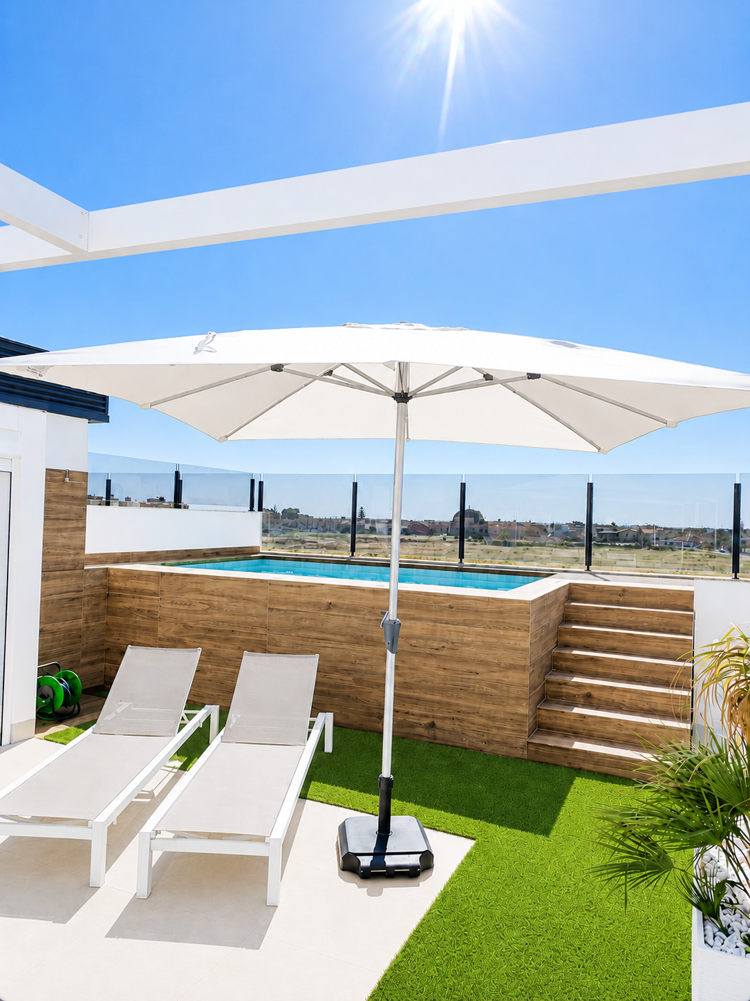 Solarium parasol