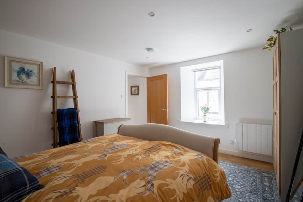 Downstairs Bedroom_2