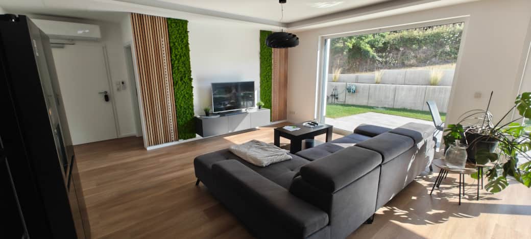 Wohnzimmer mit TV-Wand Wohnzimmer mit TV-Wand