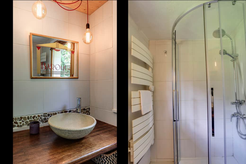 Main bathroom