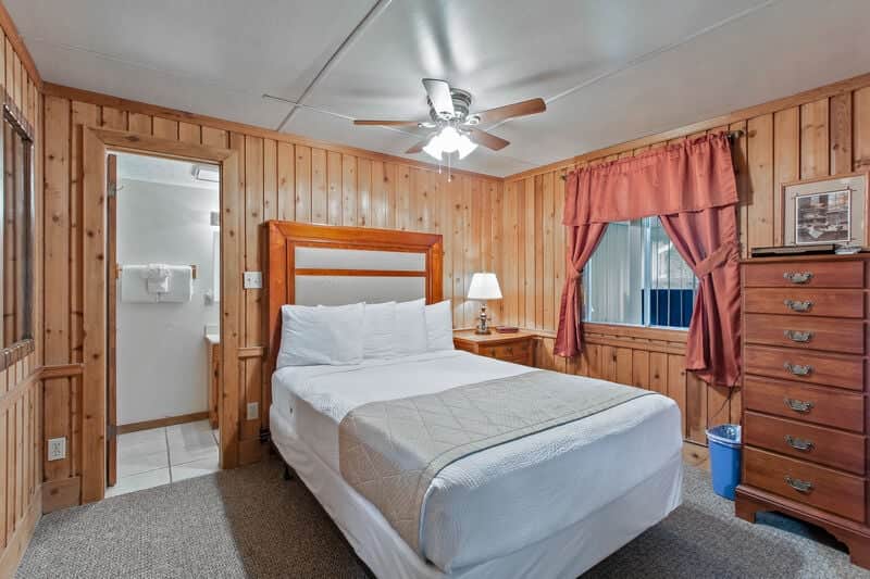 Queen Bedroom