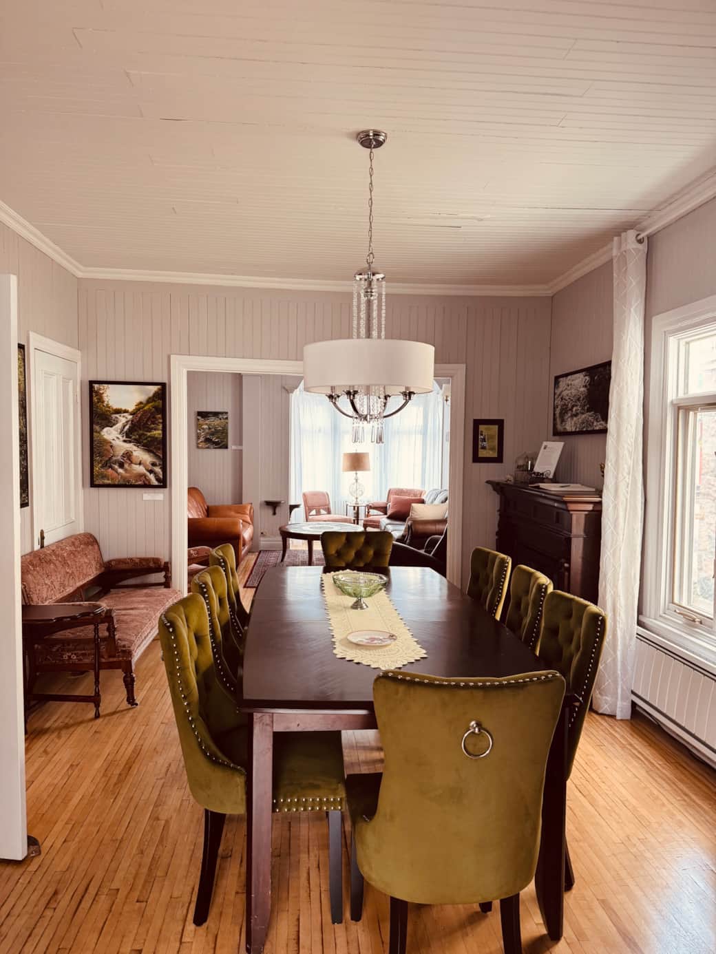 Salle à manger spacieuse