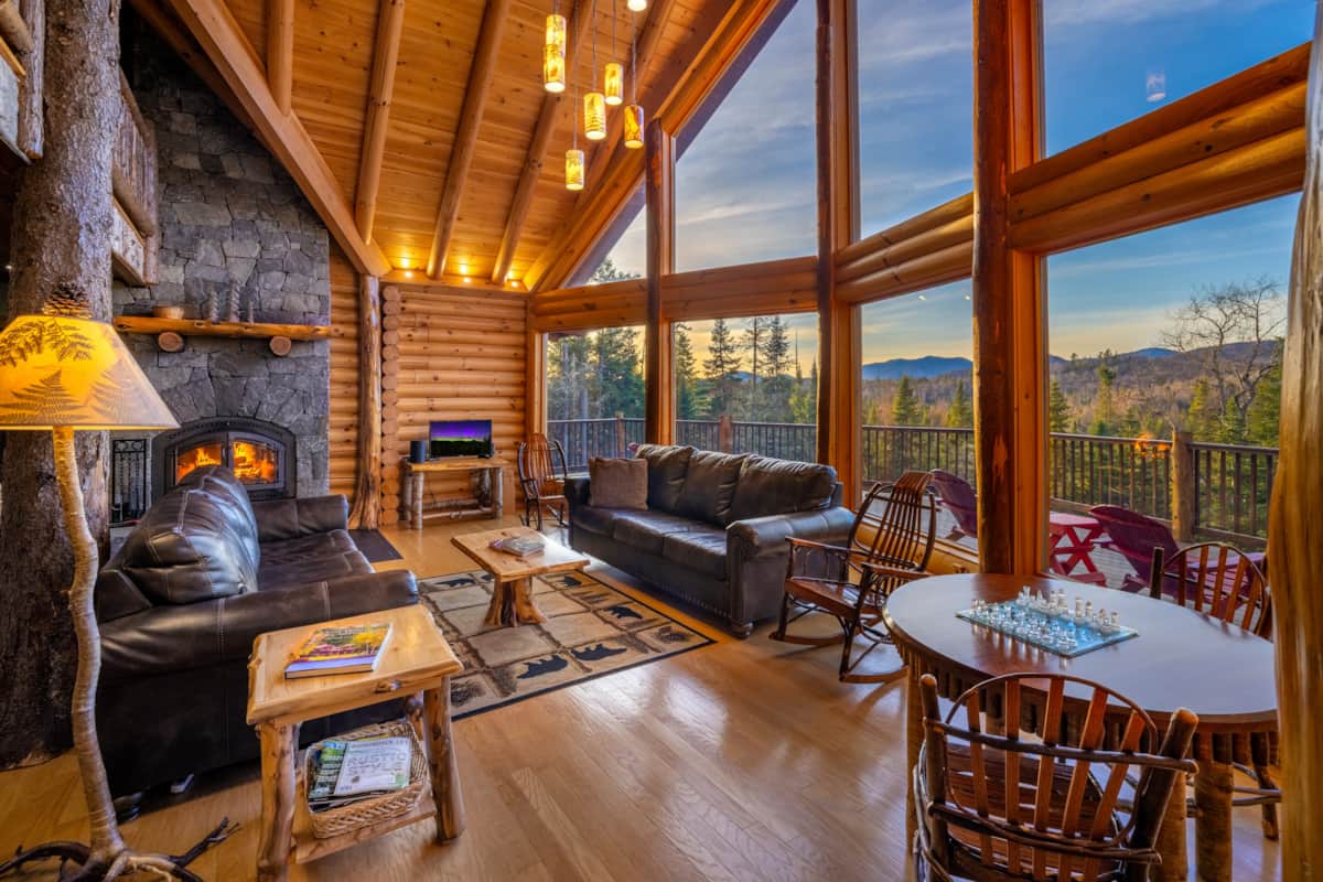 River Road Loj - Lake Placid log cabin rental — hero image