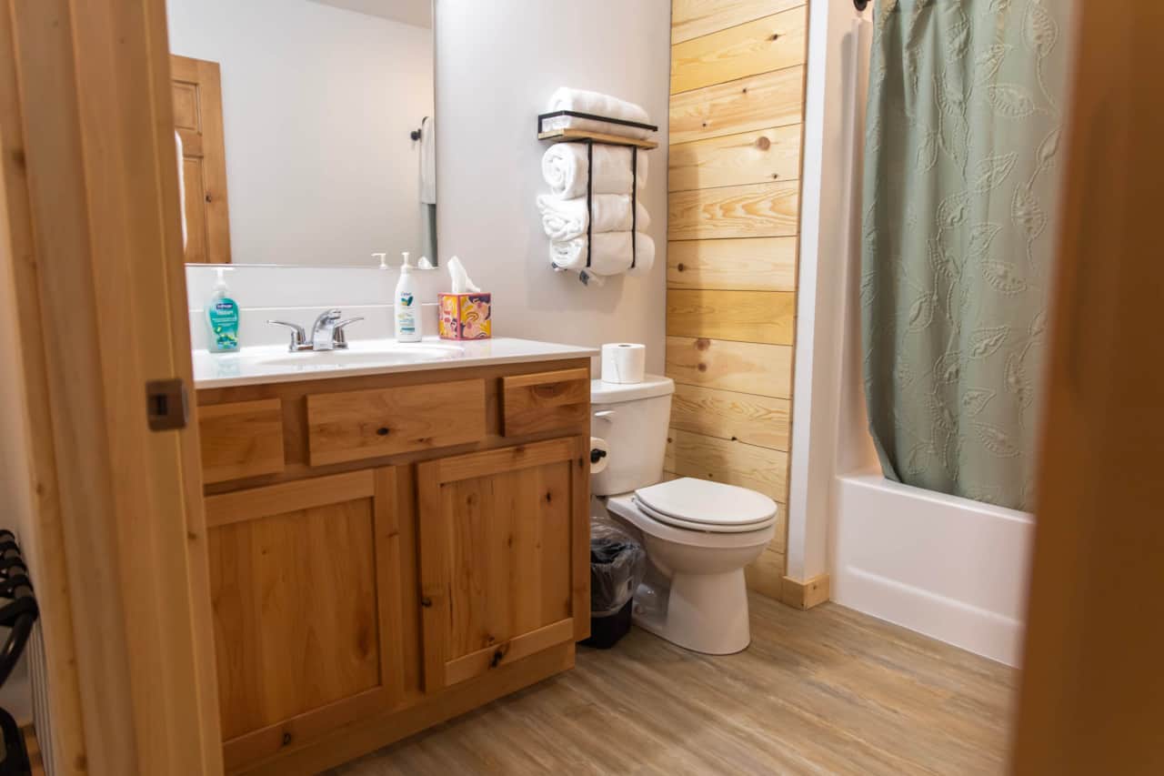 Unit 5 Bathroom 
