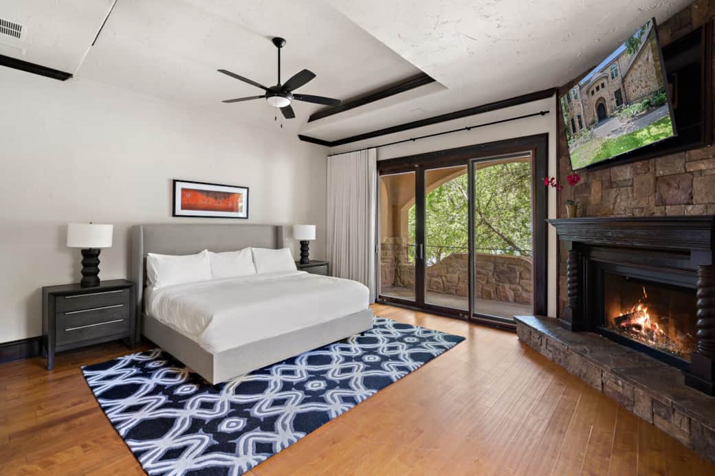 Upstairs - Master Bed