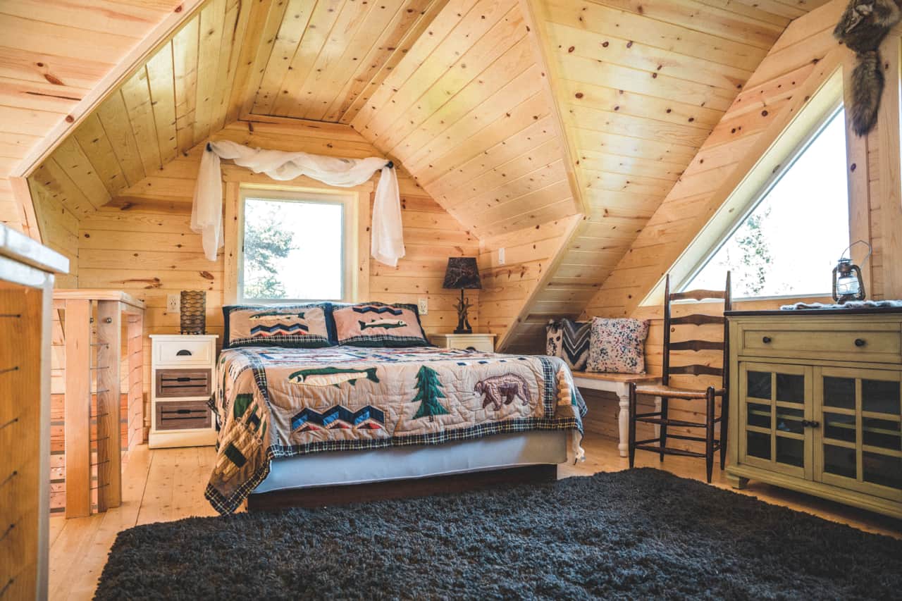 Queen size bed