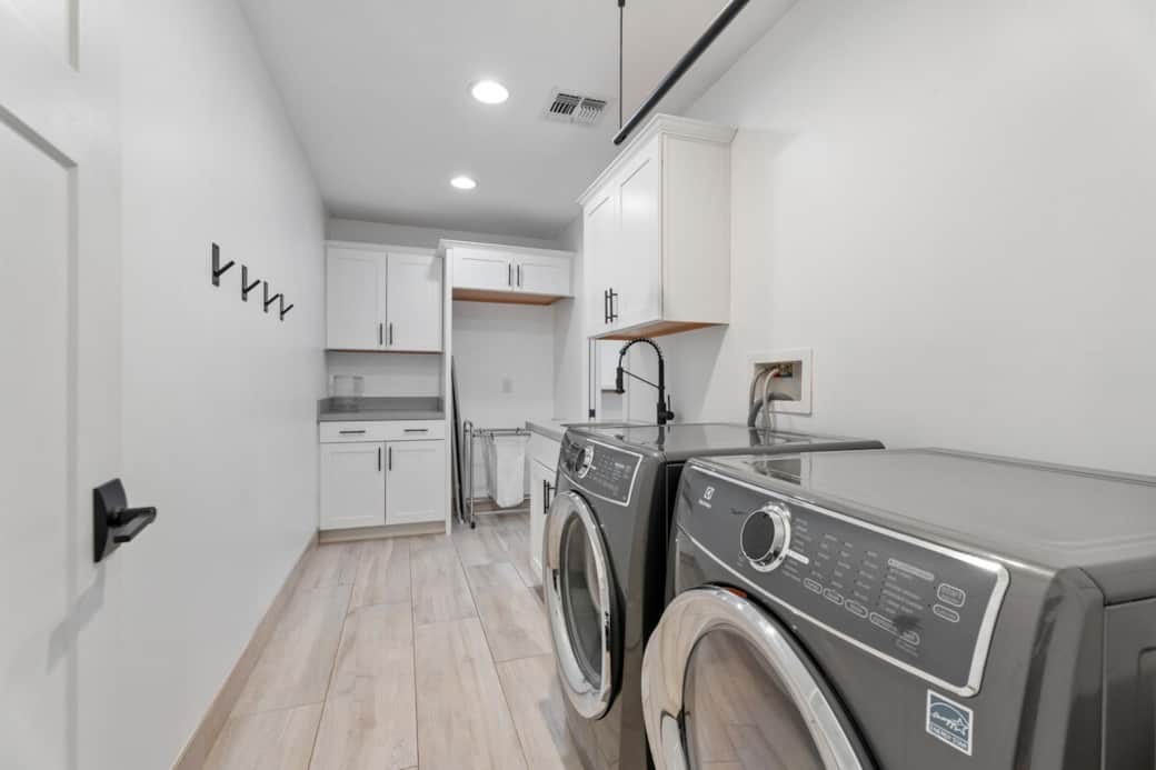 A  high-end Electrolux washer and dryer make laundry easy during your stay, with an iron and ironing board available. All linens, towels, and blankets are professionally laundered between guests. 