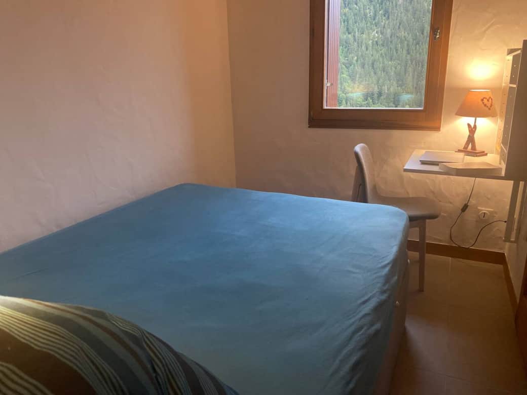 Chambre 1 avec bureau