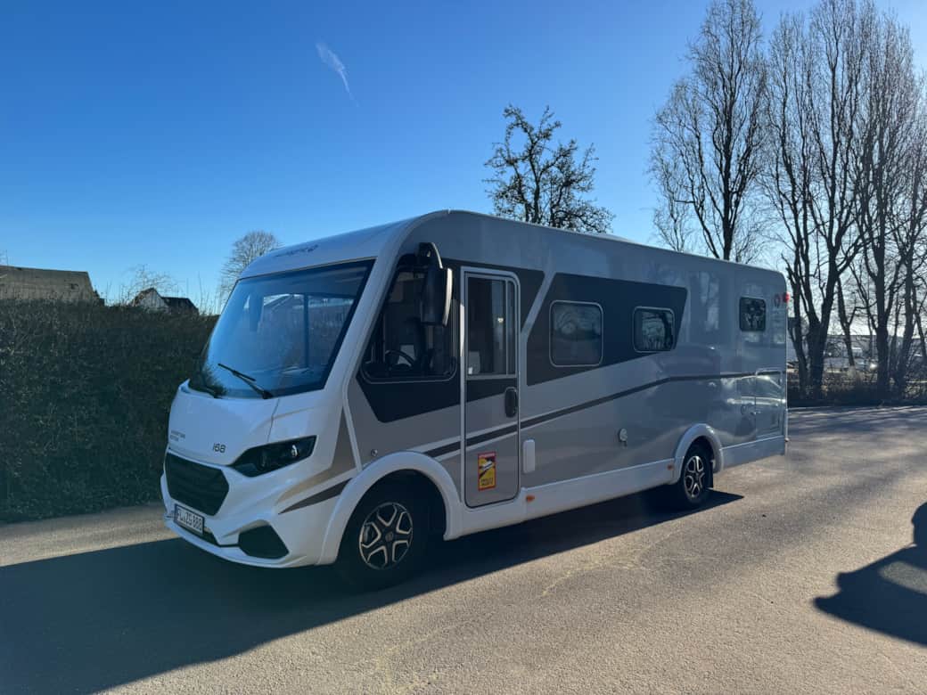 FJORDVAN - Sunlight i68 adventure Edition
