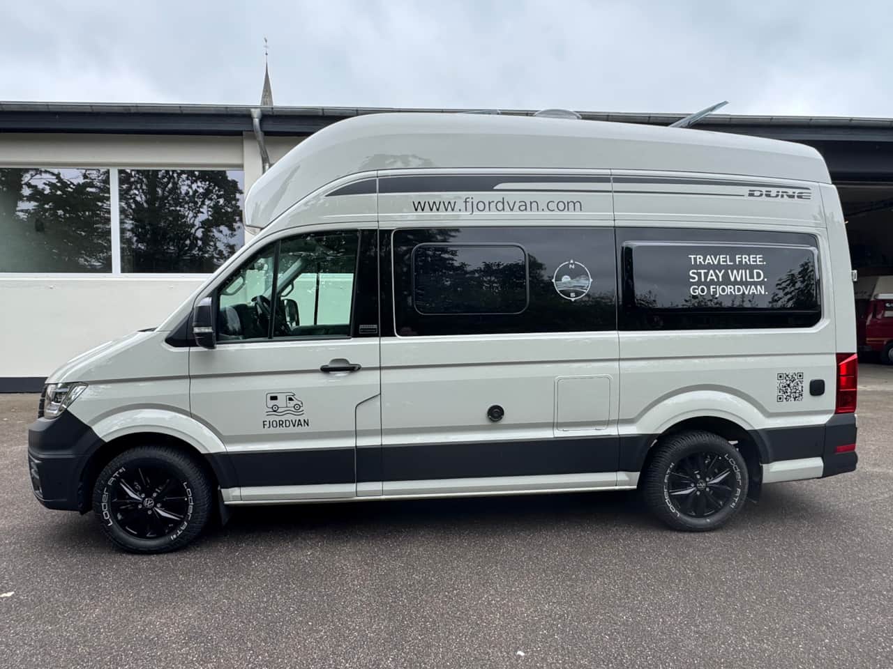 FJORDVAN - Grand California „DUNE“