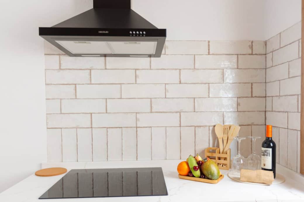 Cocina moderna totalmente equipada con acabados de alta calidad