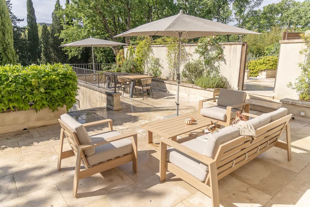 Salon exterieur terrasse detente bastide du couchant saint remy de provence