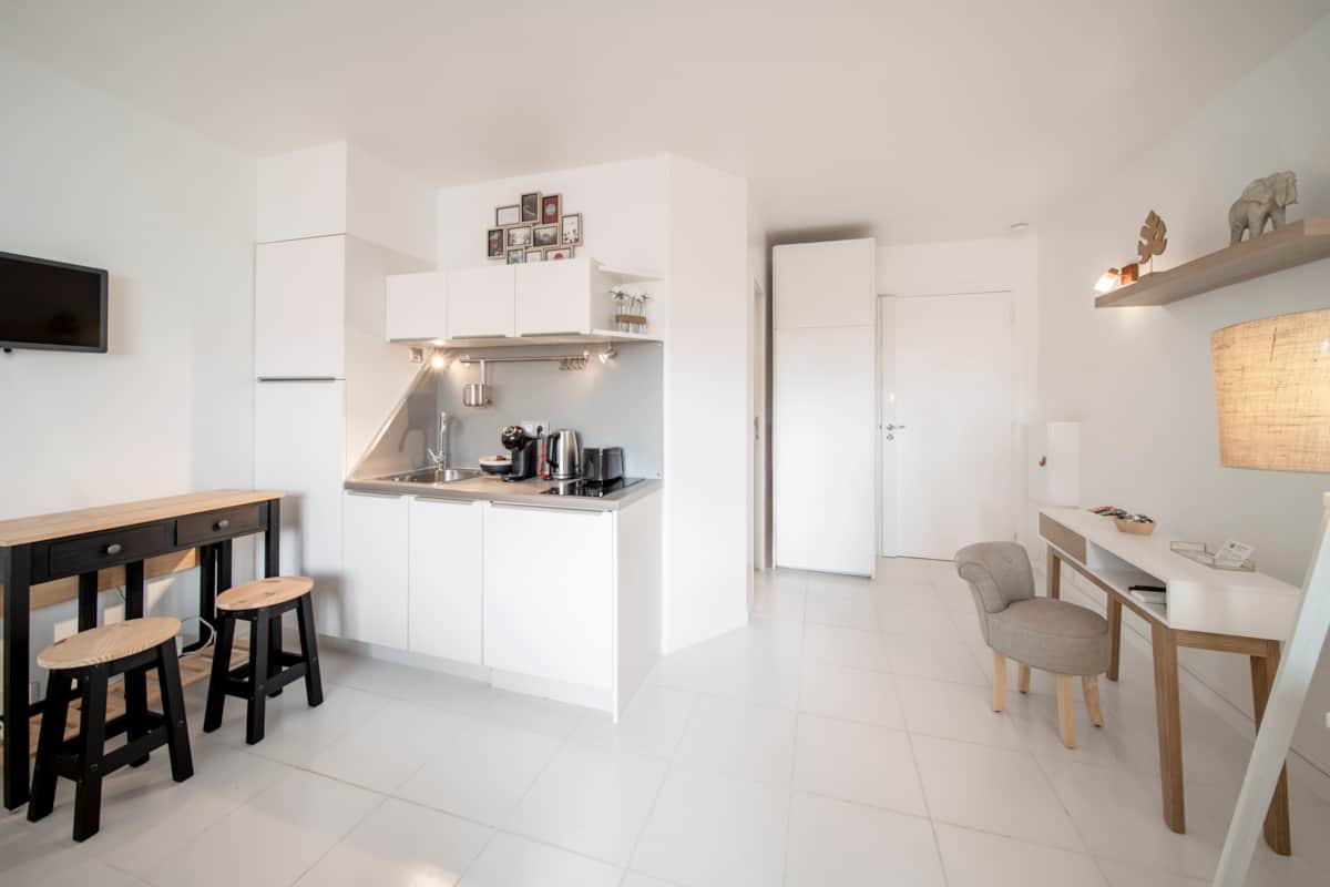 Living space and kitchen