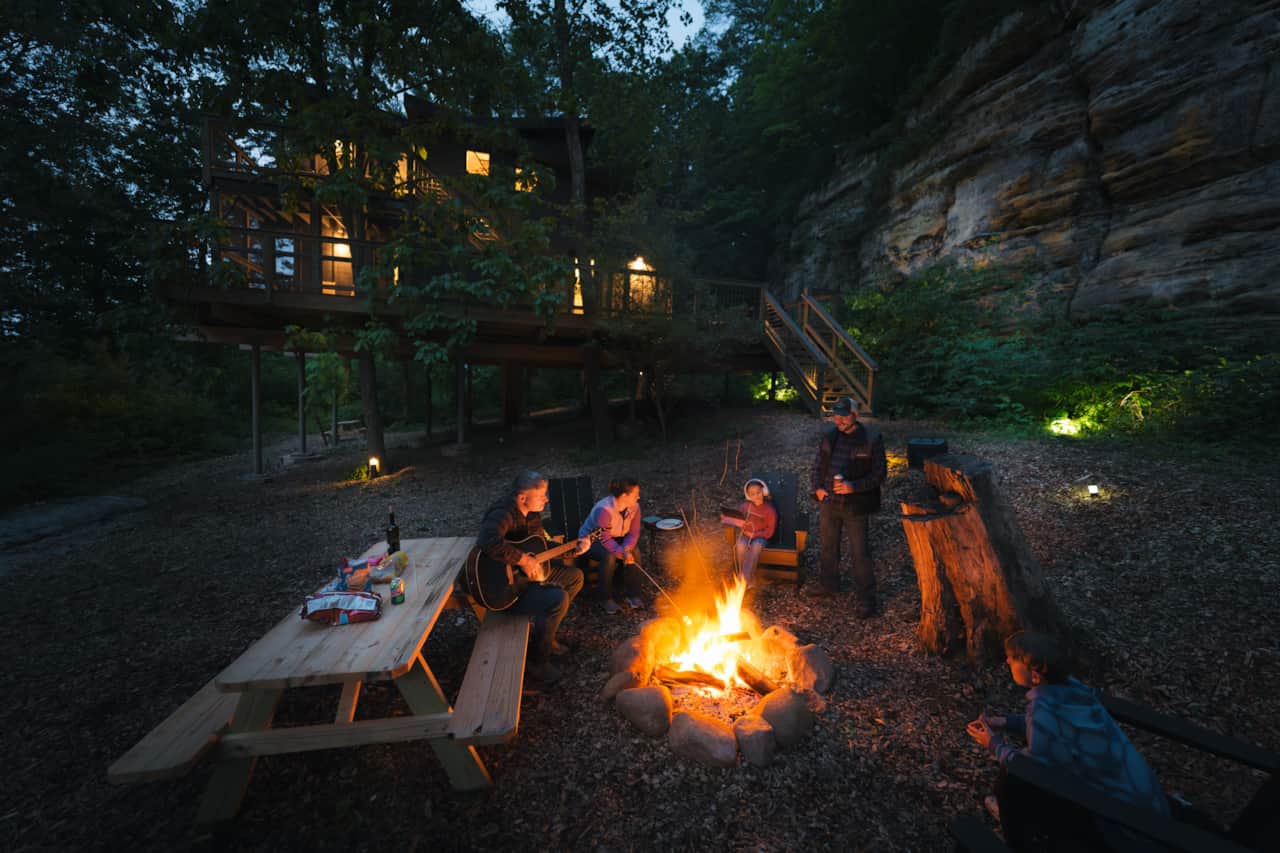 Treehouse 2 fire pit 