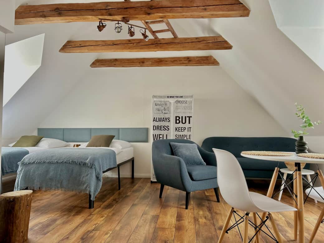 Wohnzimmer Einzelbett