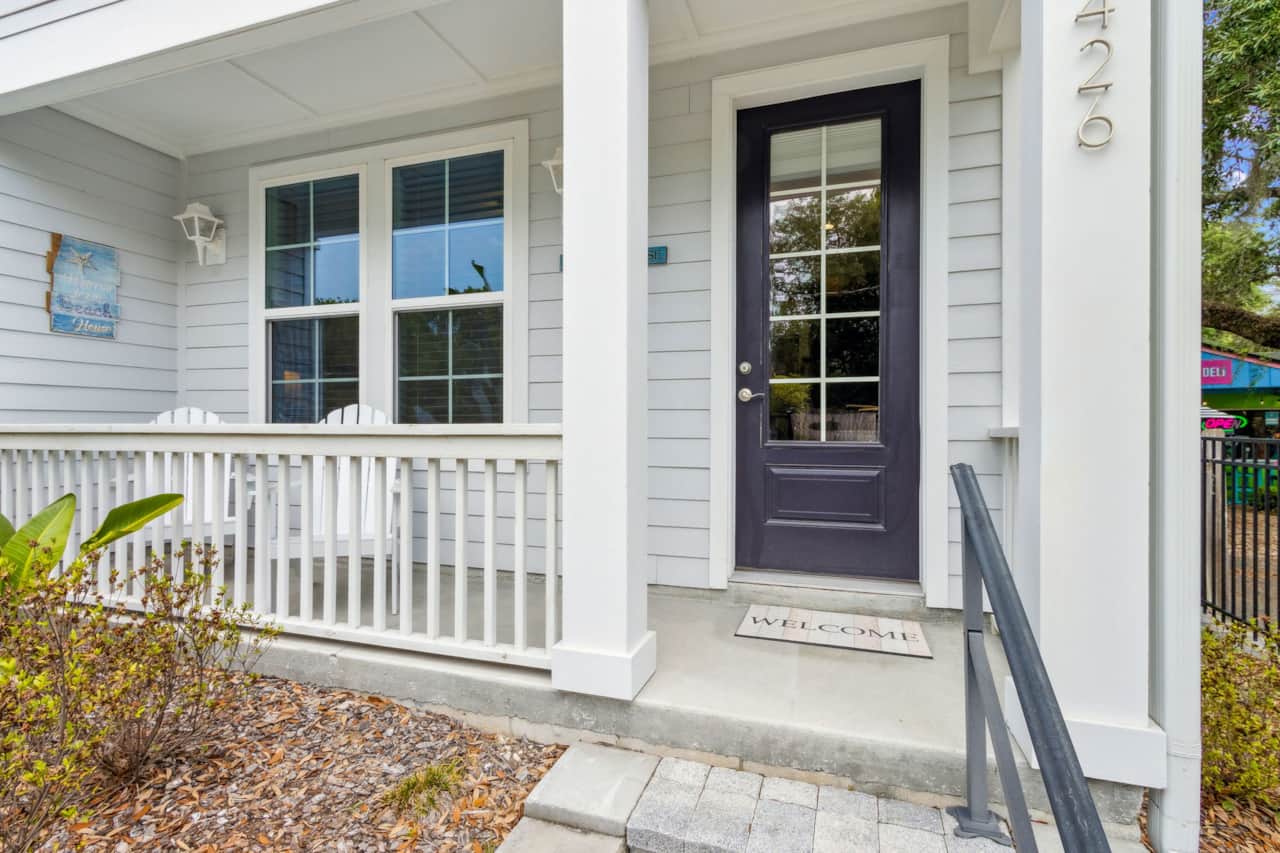 426 S 8th St - Front Entry