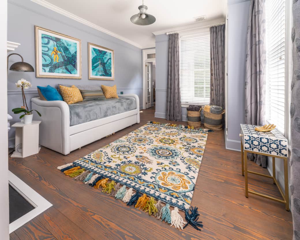 Bedroom- two TWIN Beds