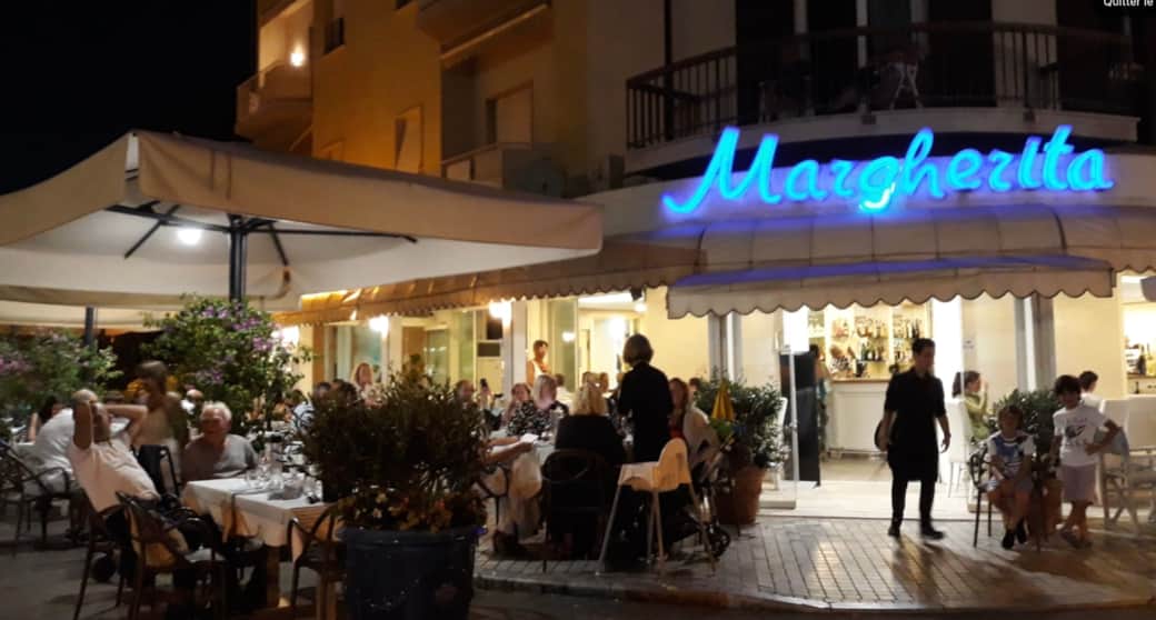 Ristorante Caff&egrave; Margherita a Tonfano vicino al pontile: cucina italiana e specialit&agrave; di pesce fresco versiliese