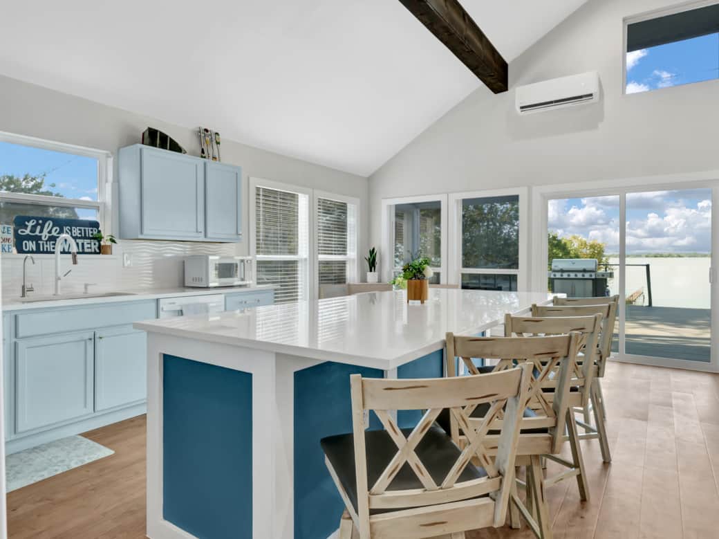 Full Kitchen Full Kitchen