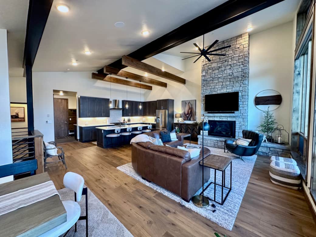 Open main floor great for entertaining with room for everyone!