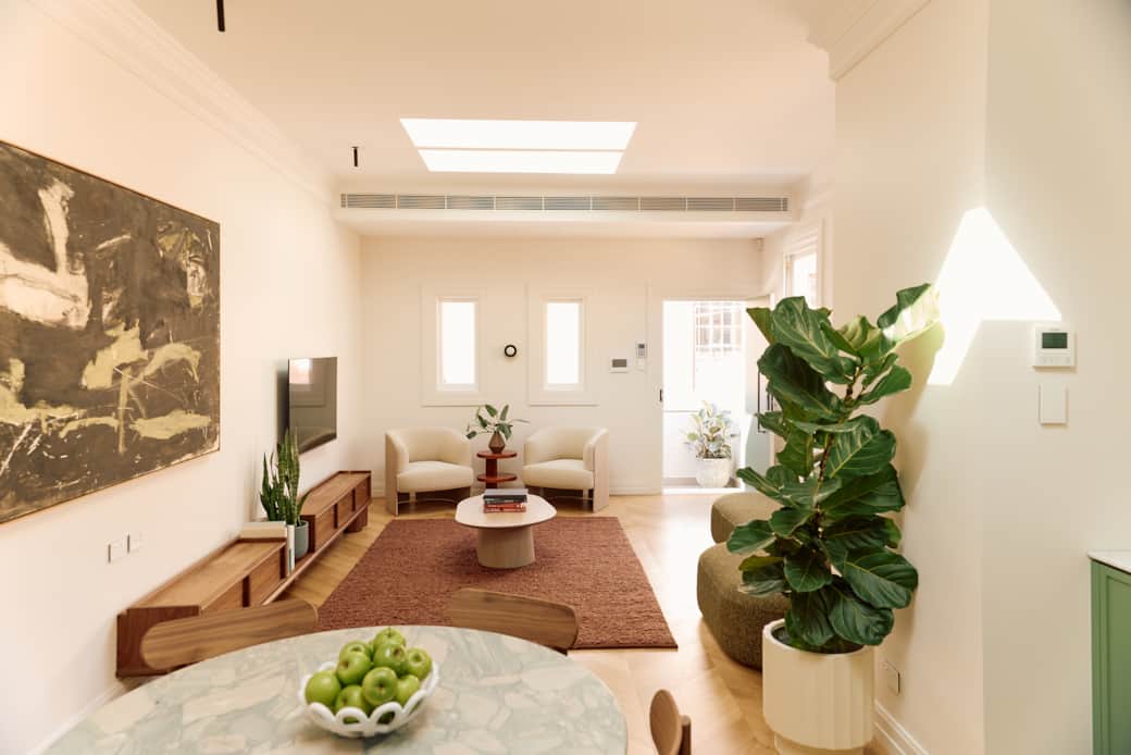 MG Suite - Living, Dining & Kitchen Space