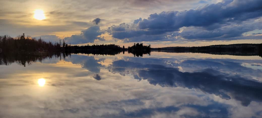 On calm days, you can capture scenes like this with your phone's camera from the docks