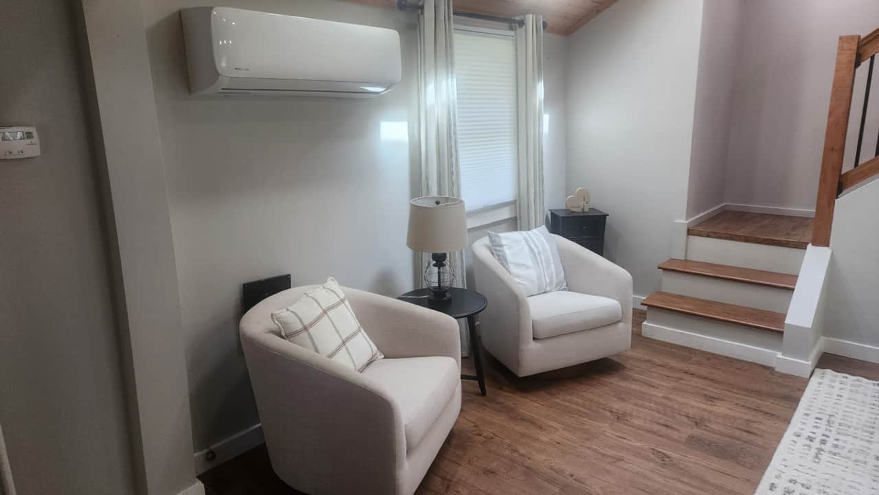 Angler's Rest - Living Room