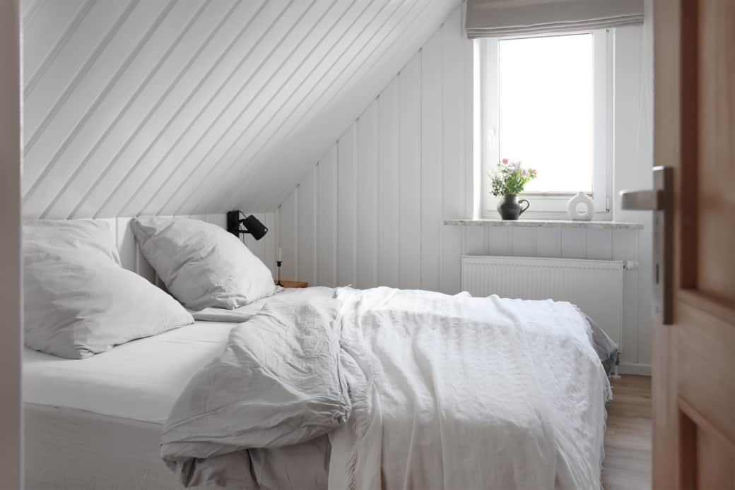 Schlafzimmer (1/2)