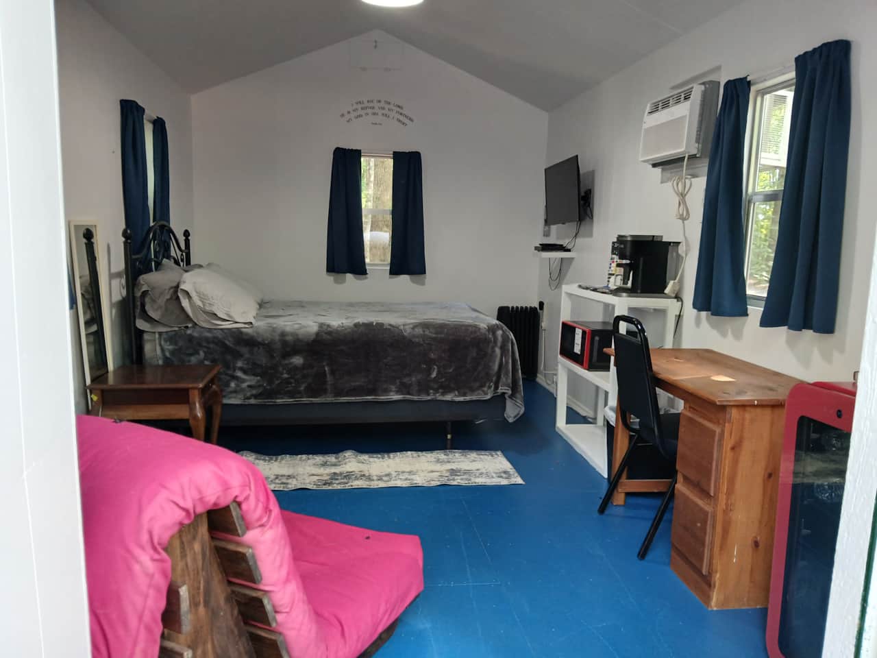 Cabin 2 (4X)