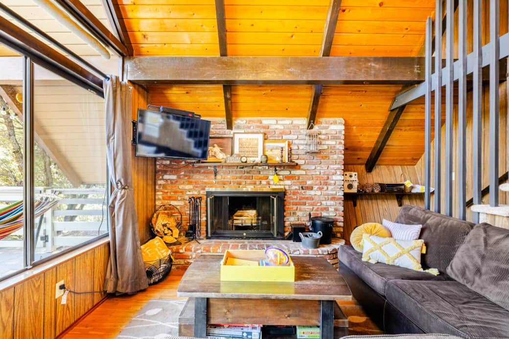 Wood-burning fireplace, 40-ish inch Smart TV (you can log-into your accounts). Wood-burning fireplace, 40-ish inch Smart TV (you can log-into your accounts).