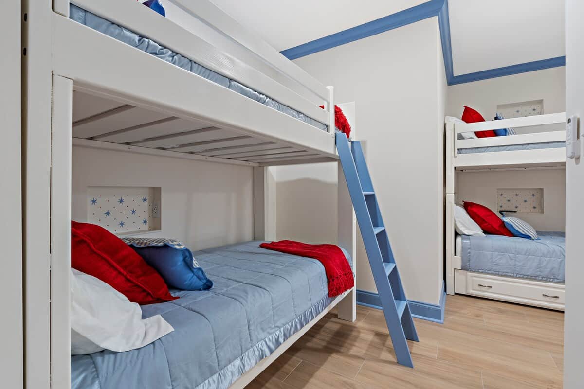 Kids' Bedroom