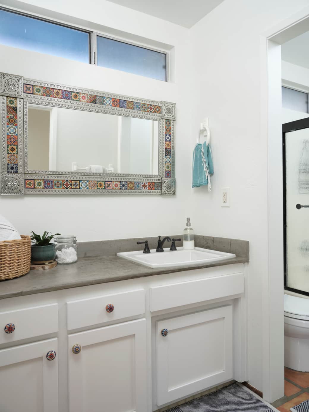 Charming and fully stocked bathroom