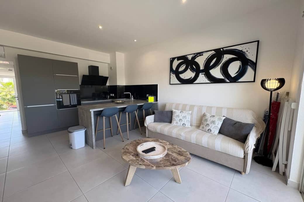 Living room and kitchen Maeva