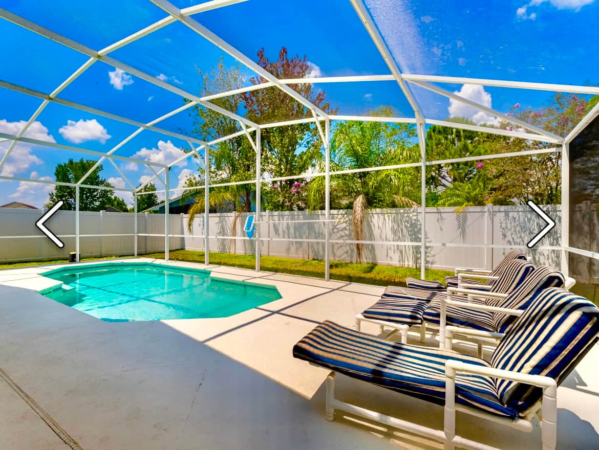 Plenty of seating and loungers to enjoy the Florida sunshine