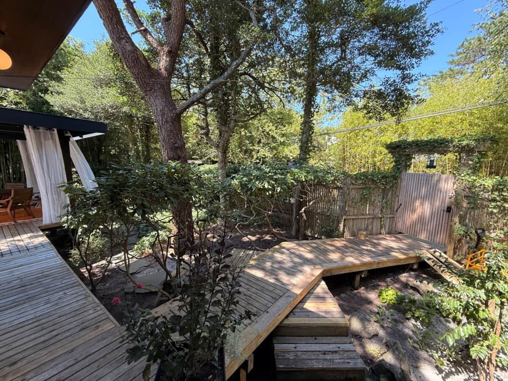 Front Entrance | Inside Gate 