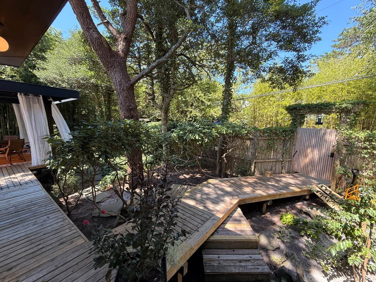Front Entrance | Inside Gate 