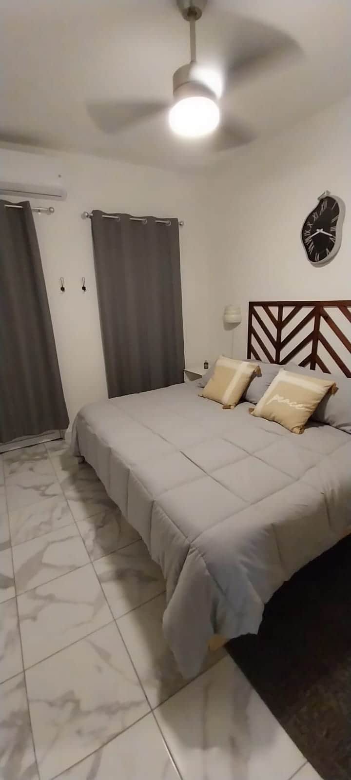 dormitorio principal con cama king