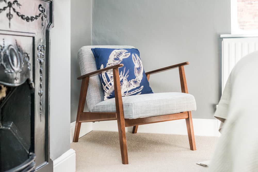 Chair detail (bedroom)