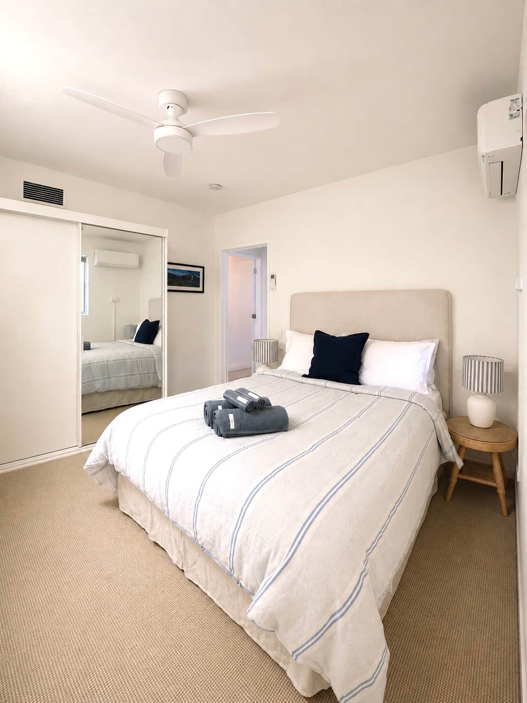 Premium professionally laundered linen, queen beds, built in wardrobes, air conditioning and ceiling fans and block out blinds.
