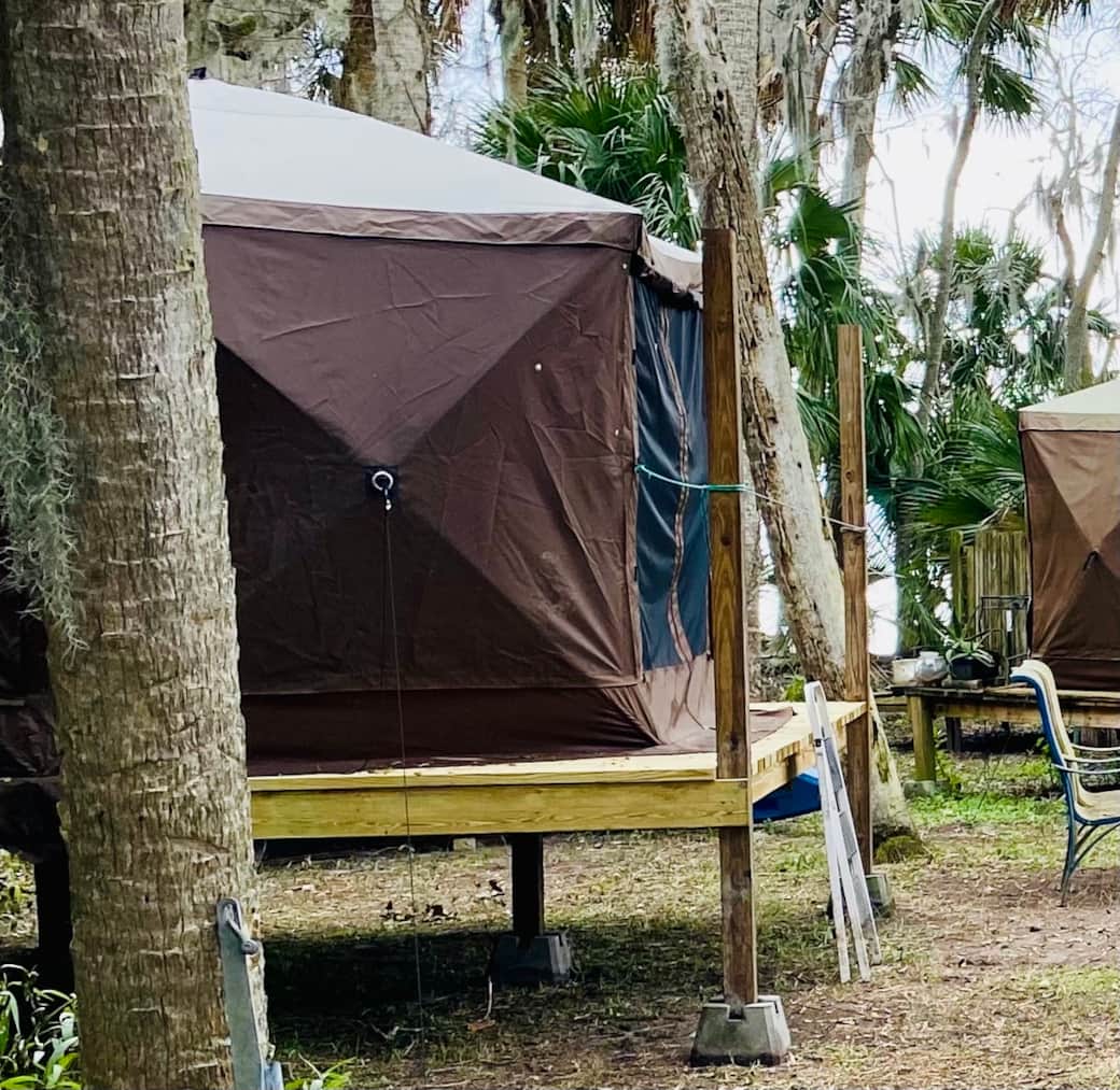 The Beeathing Room Yurt 🛖 offers quiet space away from the common areas while just steps from the waterfront.