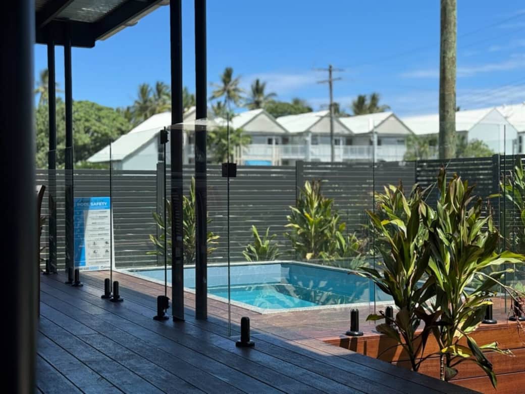 5. Maisie - Plunge Pool 5. Maisie - Plunge Pool