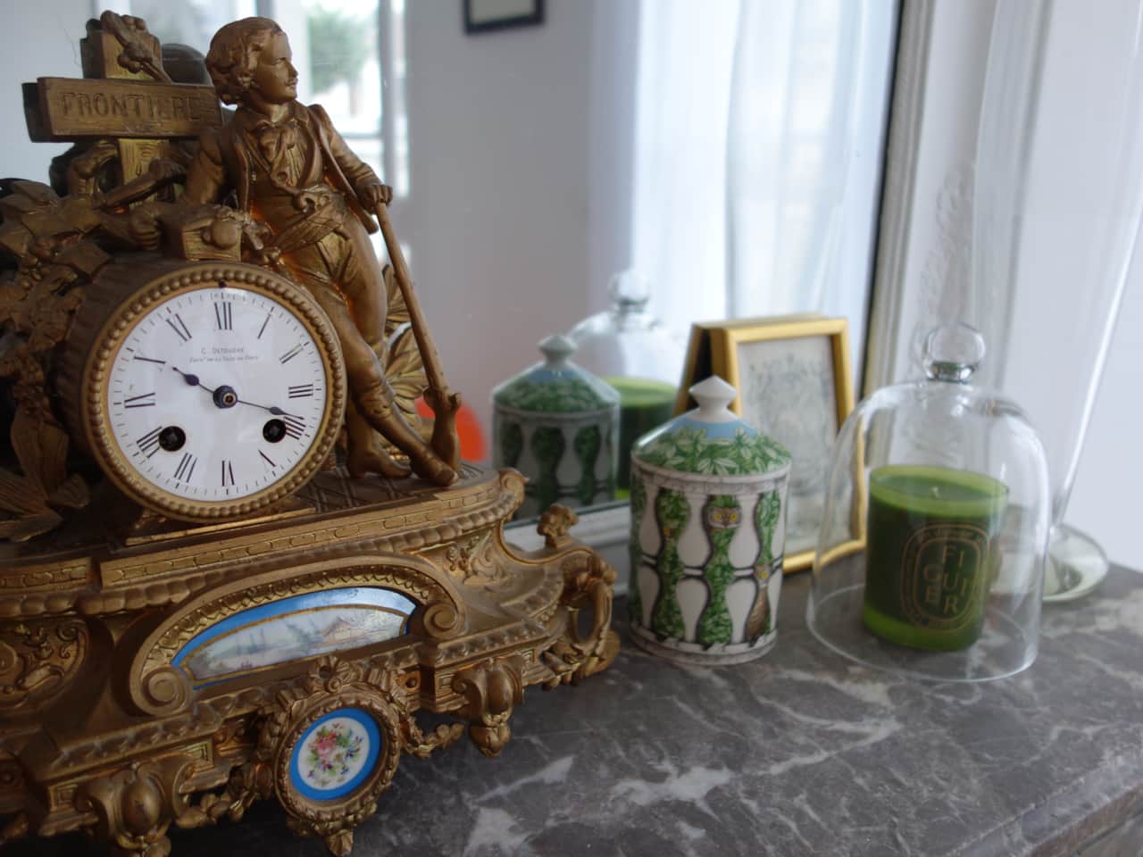 Vignette from the mantle