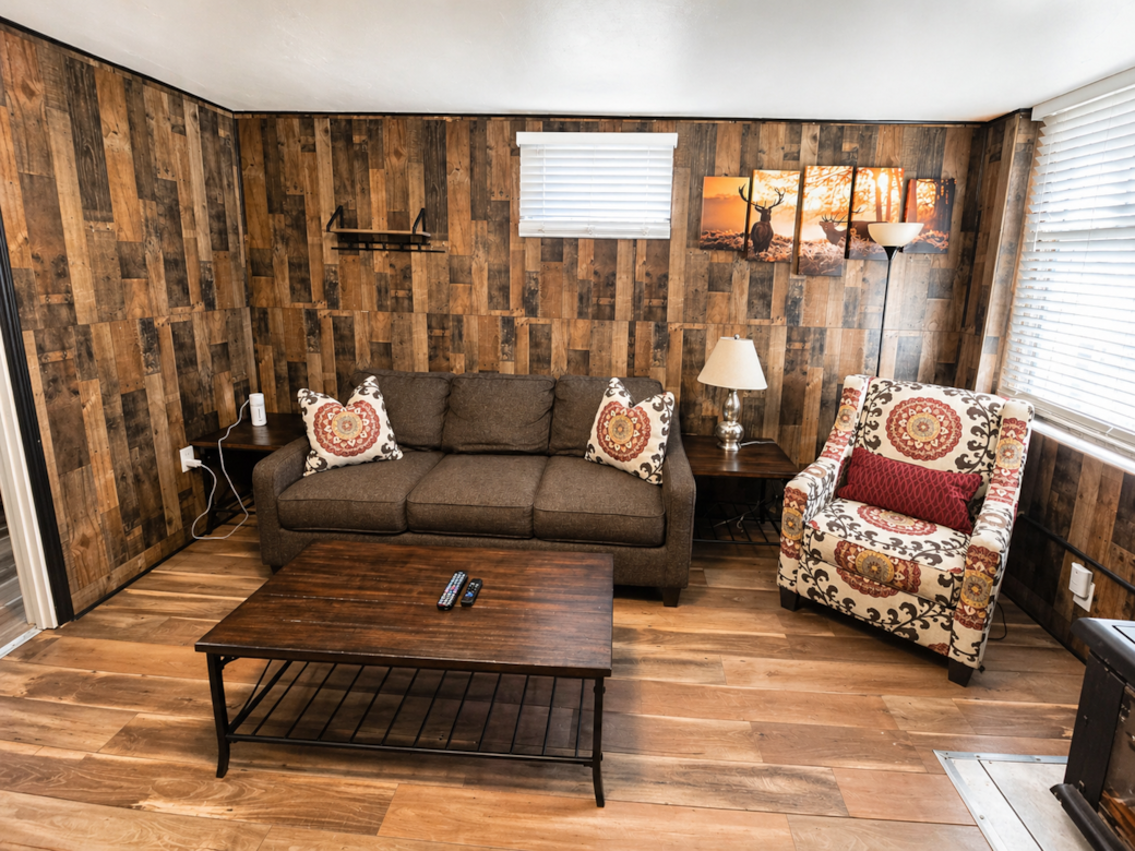 Rustic feel! Rustic feel!