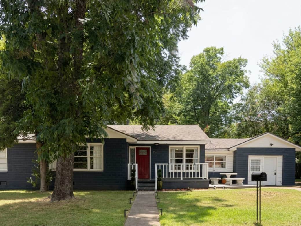 Casino Cottage Exterior 2